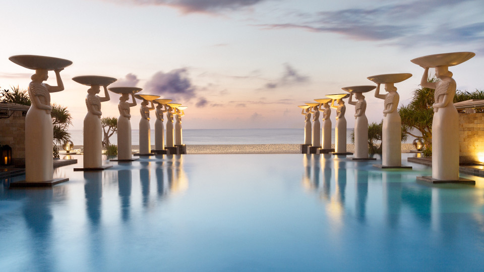 Experience the Best of Bali's Luxury Hospitality: A Guide to the Top Luxury Hotels in Nusa Dua